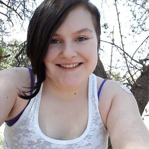 Meet your Posher, Stefanie